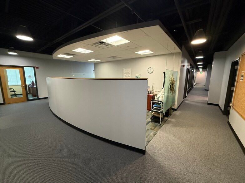 More Photos Of 909 Ridgebrook Rd, Sparks Medical For Sale