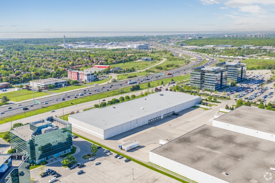 More Photos Of 2351 Upper Middle Rd E, Oakville Warehouse For Lease