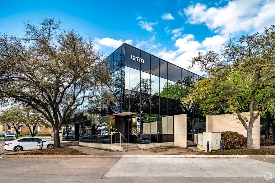 More Photos Of 9441 Lyndon B Johnson Fwy, Dallas Unknown For Lease