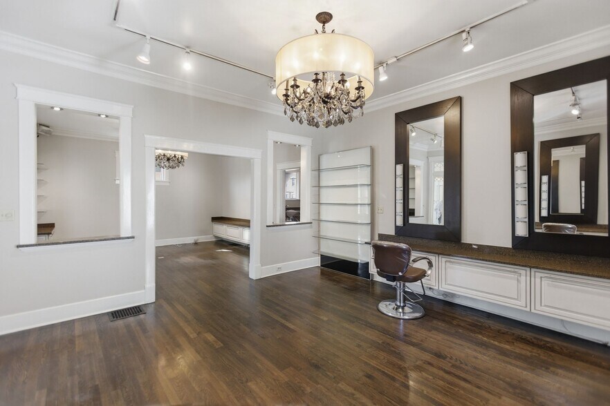 More Photos Of 211 29th Ave N, Nashville Freestanding For Lease