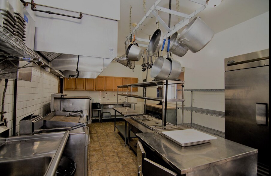 More Photos Of 846 Hinton Bypass Byp, Hinton Restaurant For Lease