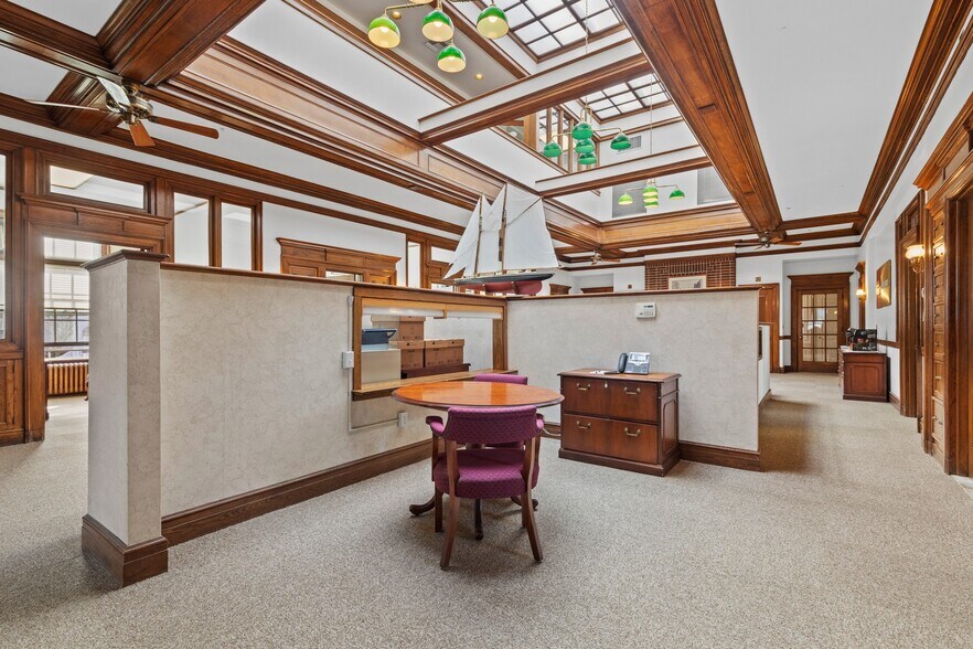 More Photos Of 31 N Main St, Essex Medical For Lease