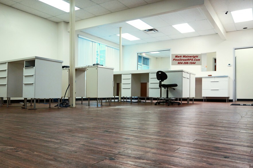 More Photos Of 6820 Southpoint Pky, Jacksonville Medical For Lease