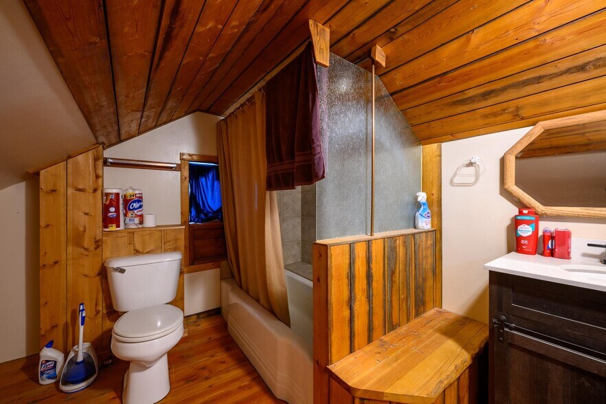 More Photos Of 312 Dewey Ave, Eureka Storefront Retail Office For Sale