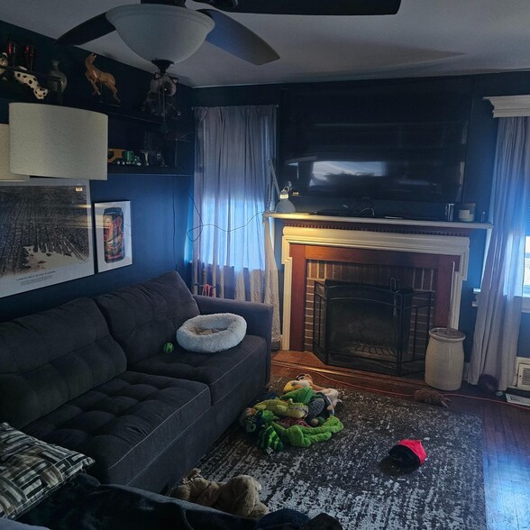 More Photos Of 6407 Belair Rd, Baltimore Freestanding For Sale