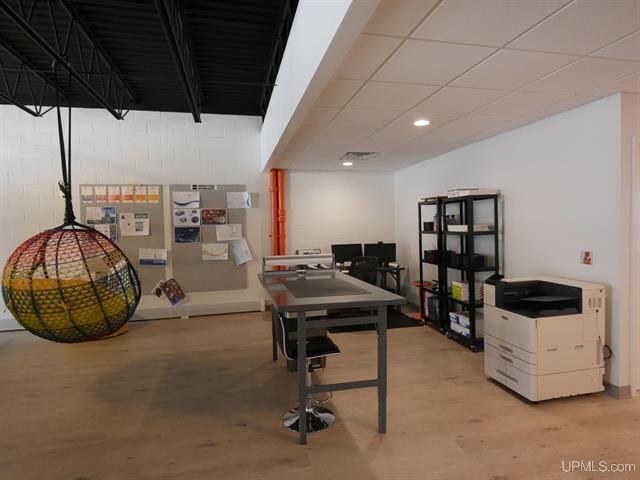 More Photos Of 608 Shelden Ave, Houghton Loft Creative Space For Sale