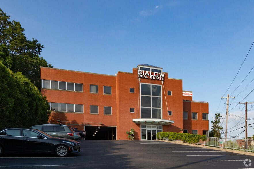 More Photos Of 200 Highland Ave, Needham Office For Lease