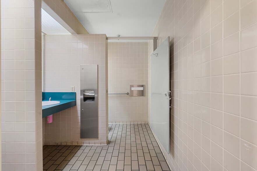More Photos Of 203 Willow St, San Francisco Office For Lease