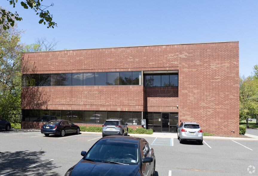 More Photos Of 100 Horizon Center Blvd, Hamilton Coworking Space