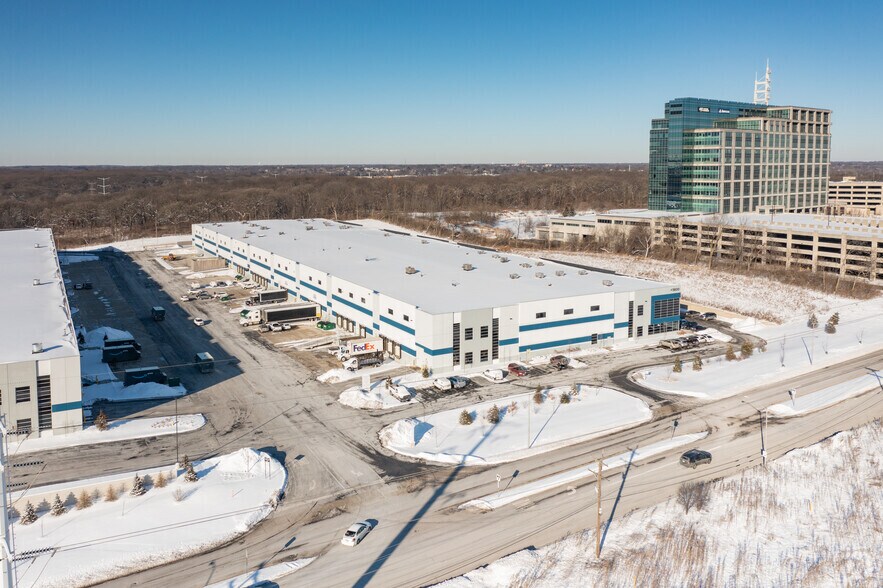 More Photos Of 3600 Lacey Rd, Downers Grove Warehouse For Sale