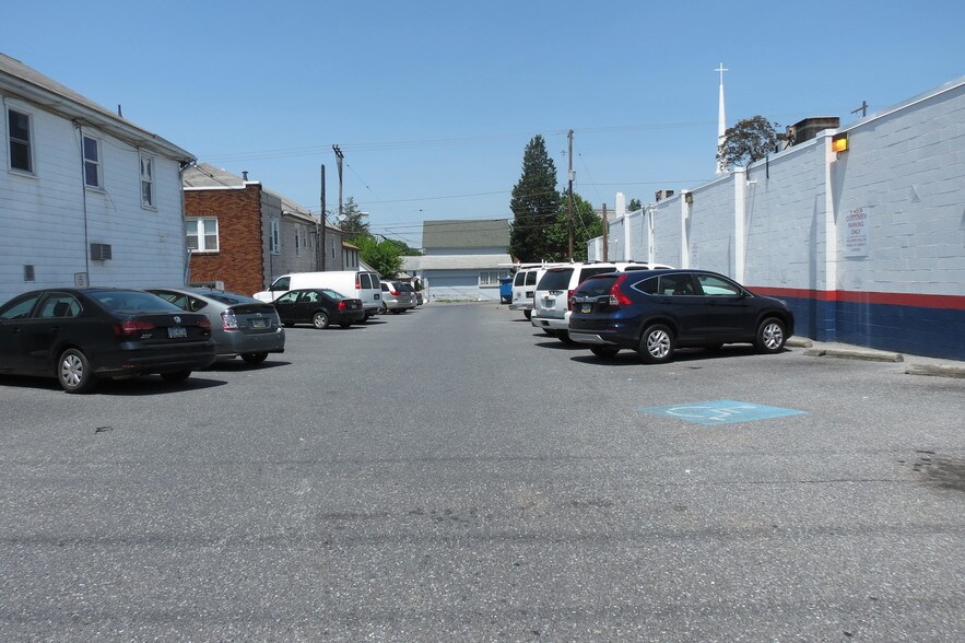 More Photos Of 29-33 E Main St, Palmyra General Retail For Lease