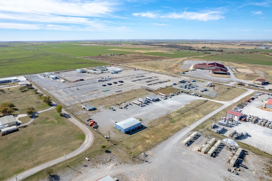 More Photos Of 3519 Jensen Rd E, El Reno Warehouse For Sale