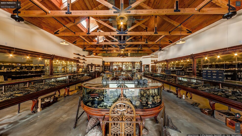 More Photos Of 1901 W Alabama St, Houston Freestanding For Sale