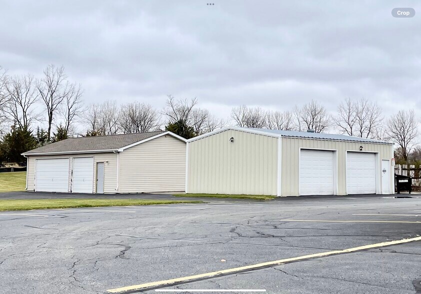 More Photos Of 7358 N Cherryvale Mall Dr, Rockford Storefront Retail Office For Lease