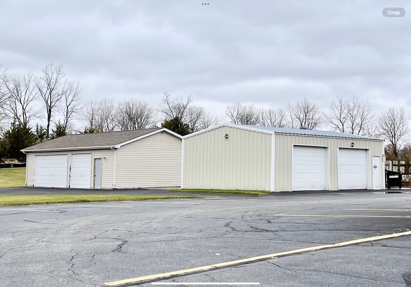 More Photos Of 7358 N Cherryvale Mall Dr, Rockford Storefront Retail Office For Lease