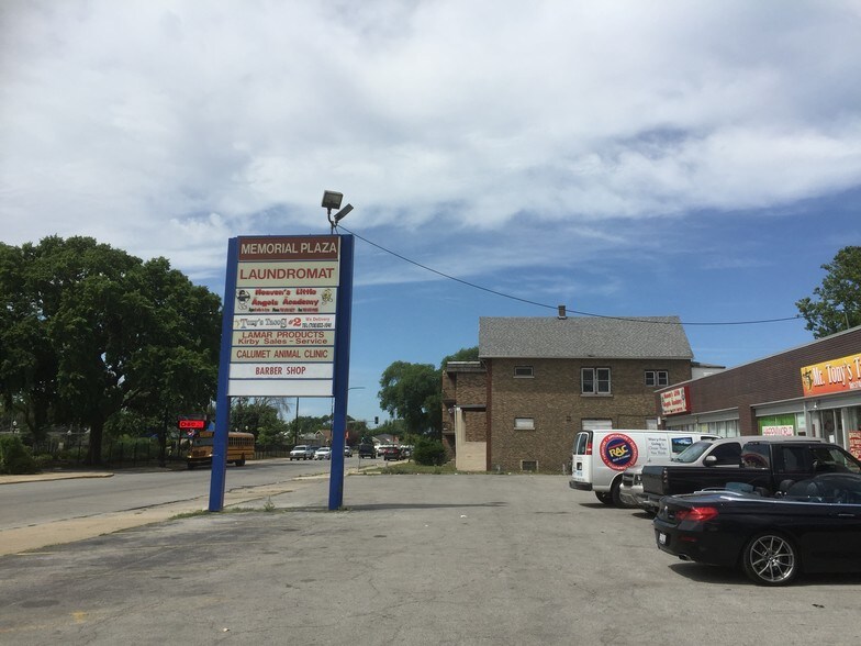 More Photos Of 611-625 Wentworth Ave, Calumet City General Retail For Sale