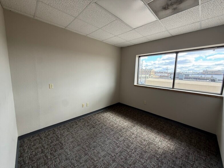 More Photos Of University Dr @ University Dr. & 1st Ave., N., Fargo Unknown For Lease