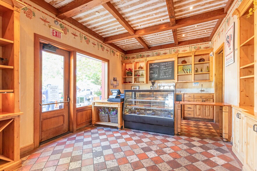 110 Diamond Creek Pl, Roseville, CA 95747 Restaurant For Sale