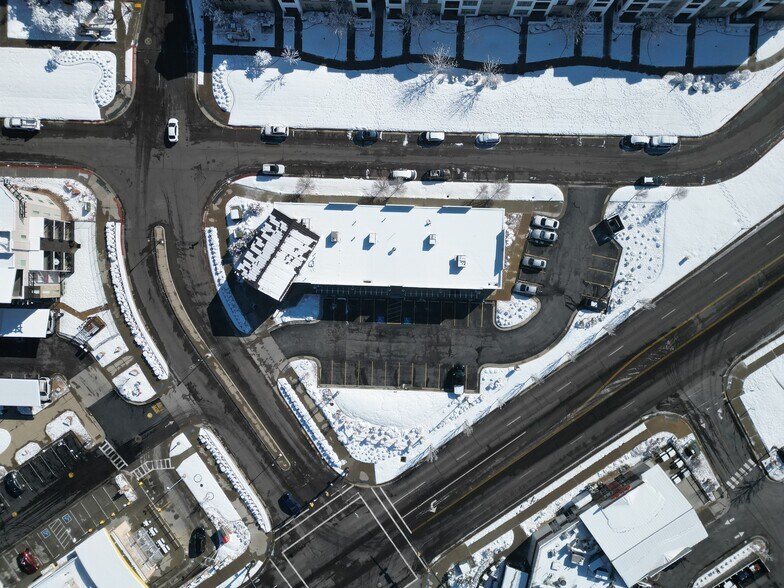 More Photos Of 1067 Grand Ave, Farmington Storefront Retail Office For Sale