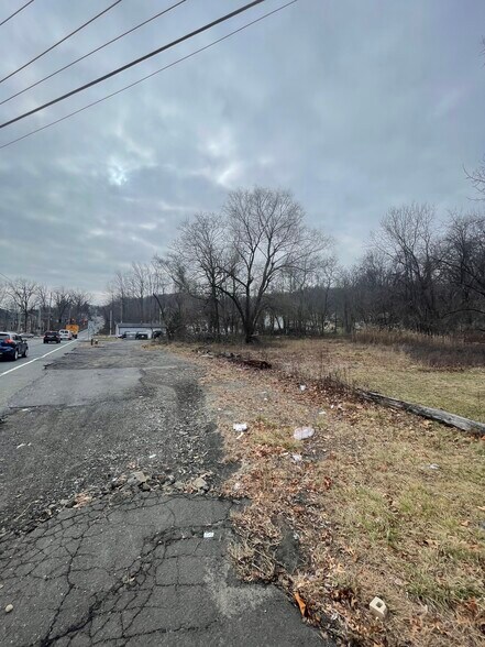 More Photos Of 500 N Highland Ave, Nyack Warehouse For Lease