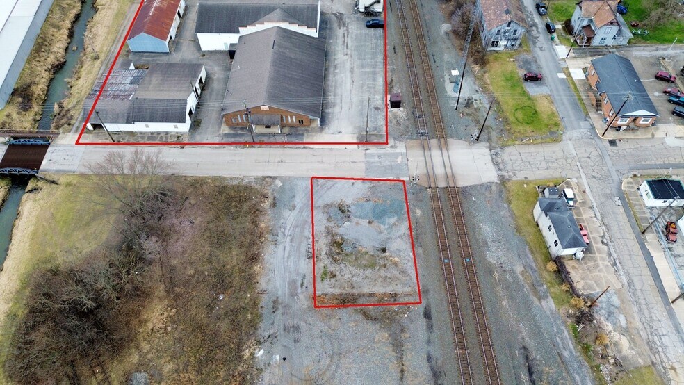 More Photos Of 16 Madison St, Leetonia Flex For Sale