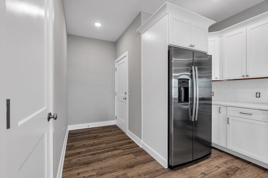 More Photos Of 33 Union Ave, Manasquan Apartments For Sale