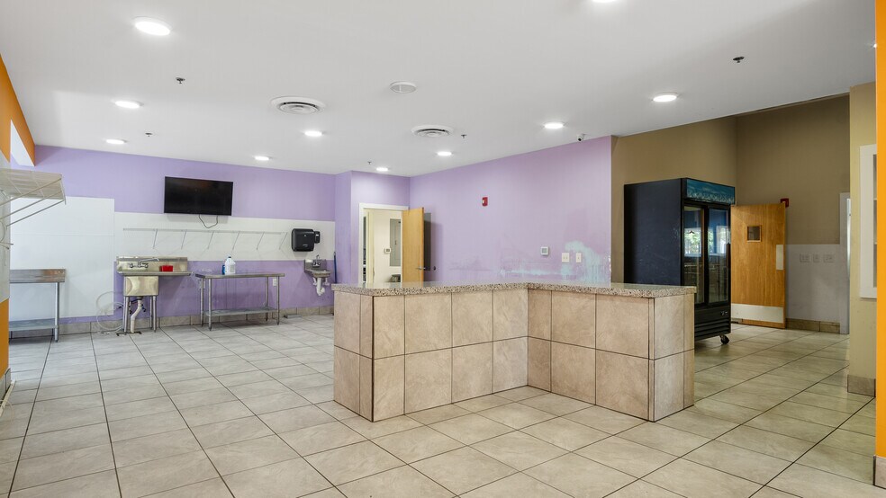 More Photos Of 235 N Mosby Ave, Littleton Restaurant For Sale