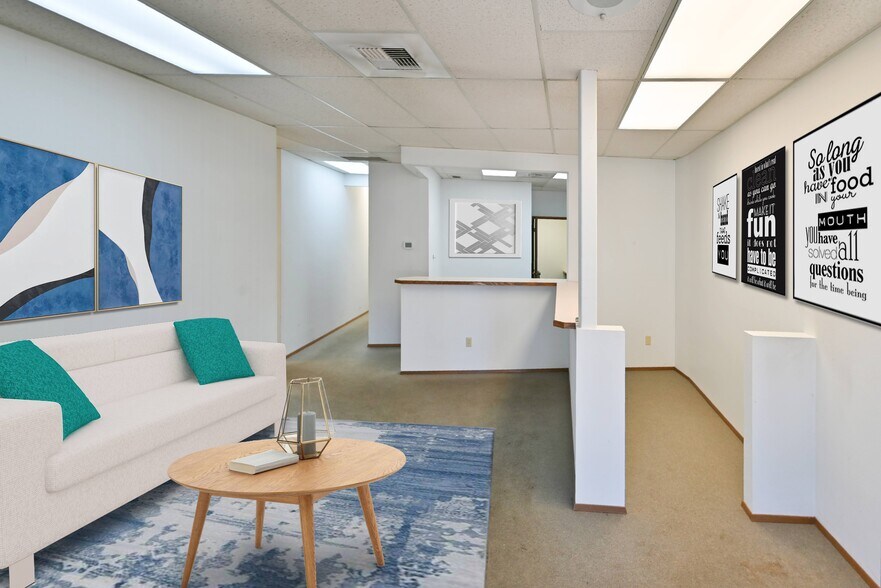 More Photos Of 3327 NE 125th Ave, Seattle Office For Sale