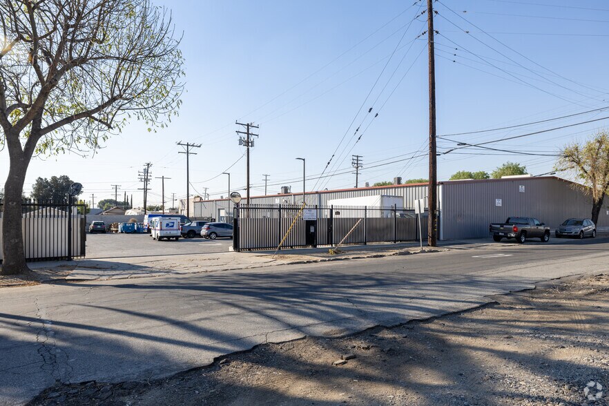 Primary Photo Of 401 S Sultana Ave, Ontario Warehouse For Sale