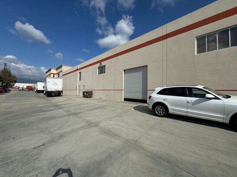 More Photos Of 9906 Gidley St, El Monte Warehouse For Lease