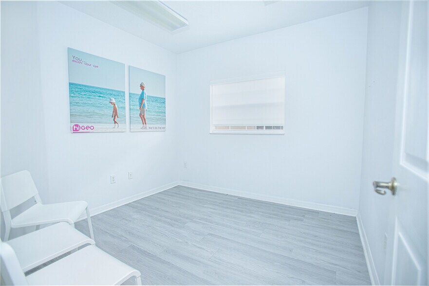 More Photos Of 3206-3208 Hillsdale Ln, Kissimmee Medical For Lease