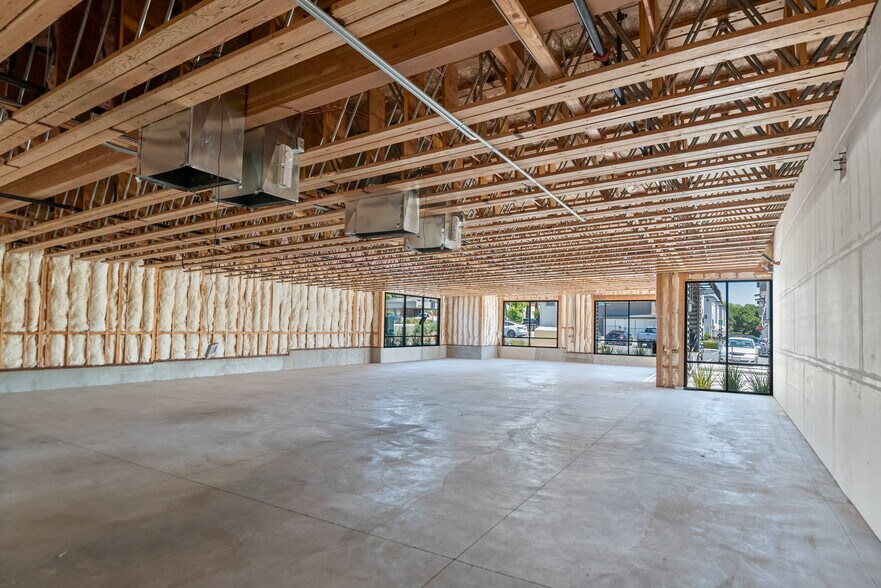 More Photos Of 29705 Mission Blvd, Hayward Storefront For Lease
