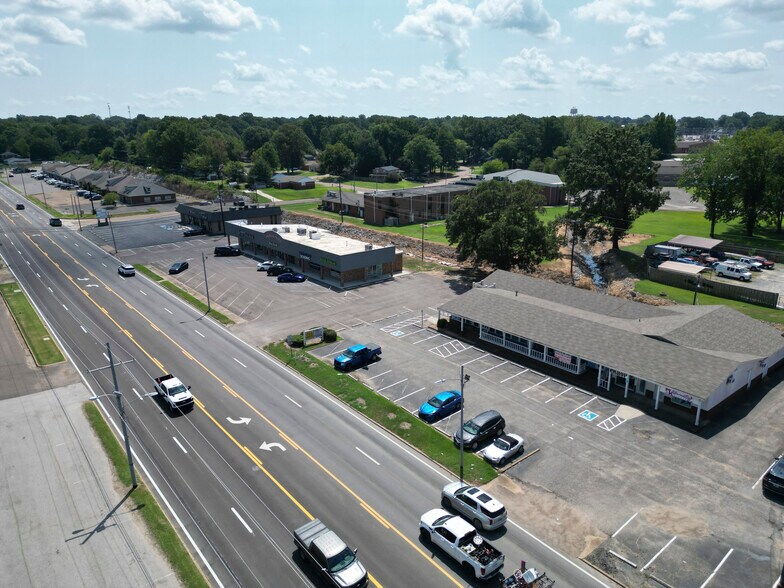 More Photos Of 1723-1755 Main St, Southaven Storefront Retail Office For Sale
