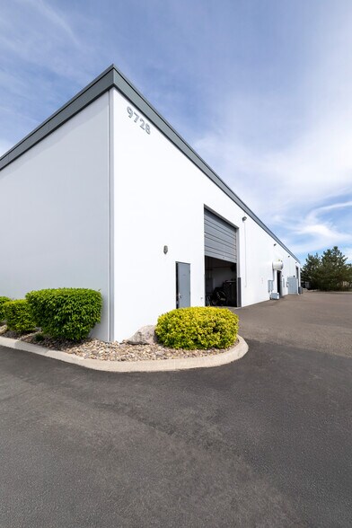 More Photos Of 9728 S Virginia St, Reno Showroom For Sale