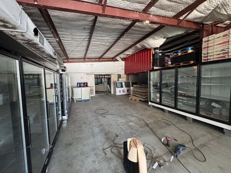 More Photos Of 7823 Highway 155, Coffee City Freestanding For Sale