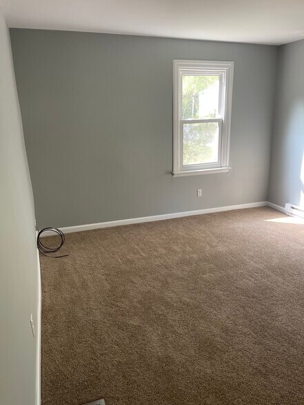 More Photos Of 830 Beaver Creek rd, Hagerstown Specialty For Lease