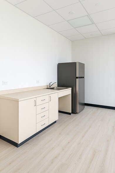 More Photos Of 17 S Briar Hollow Ln, Houston Coworking Space