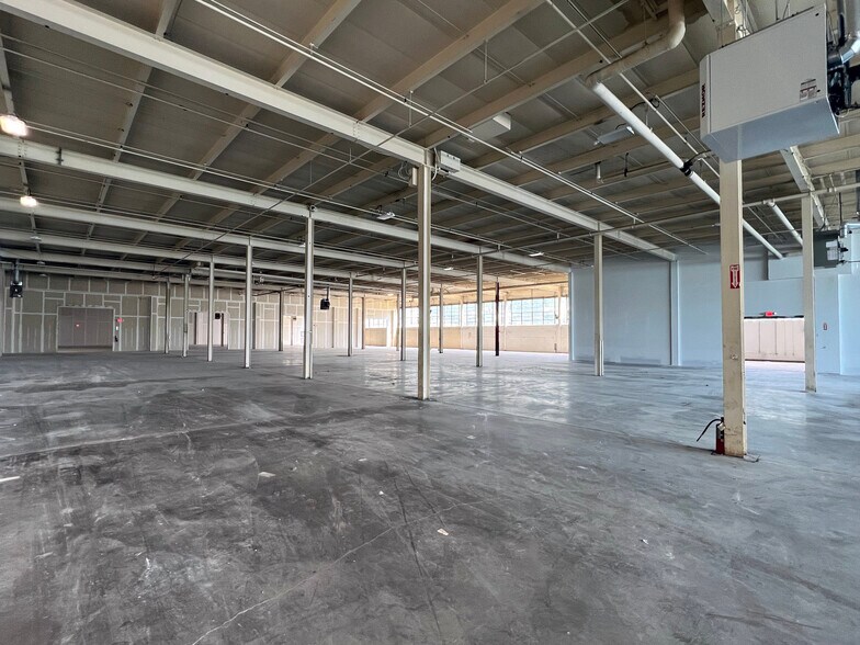 More Photos Of 136 Fuller Rd, Albany Warehouse For Sale