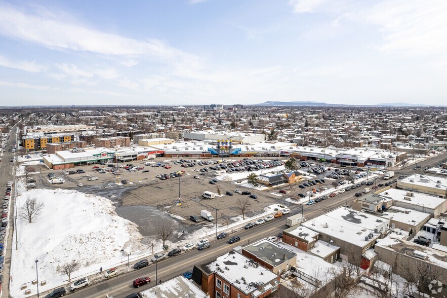 More Photos Of 1401 Ch de Chambly, Longueuil Unknown For Lease