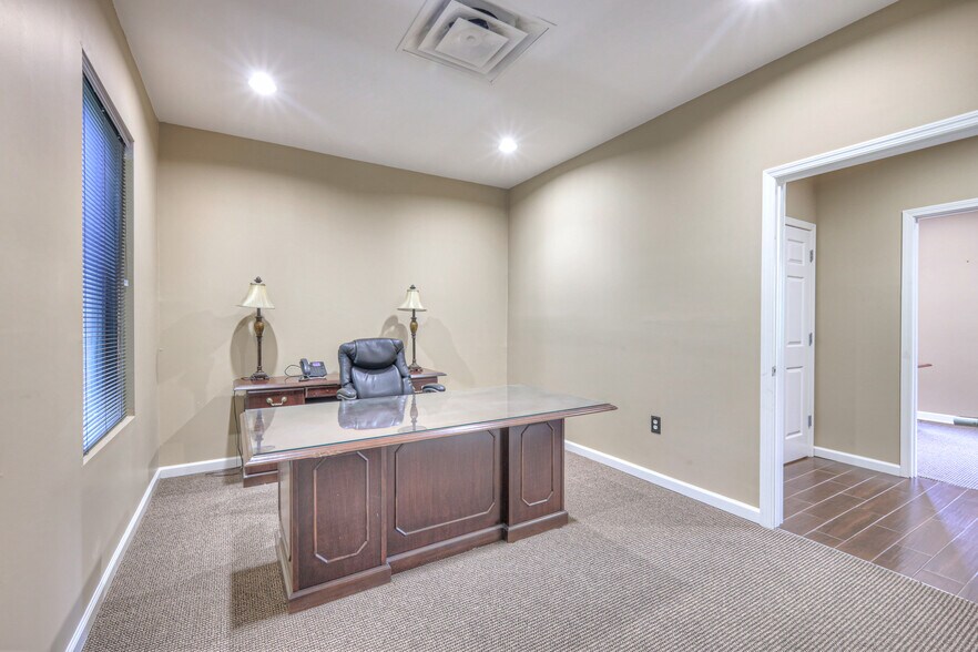 More Photos Of 106 Mission Ct, Franklin Office For Sale