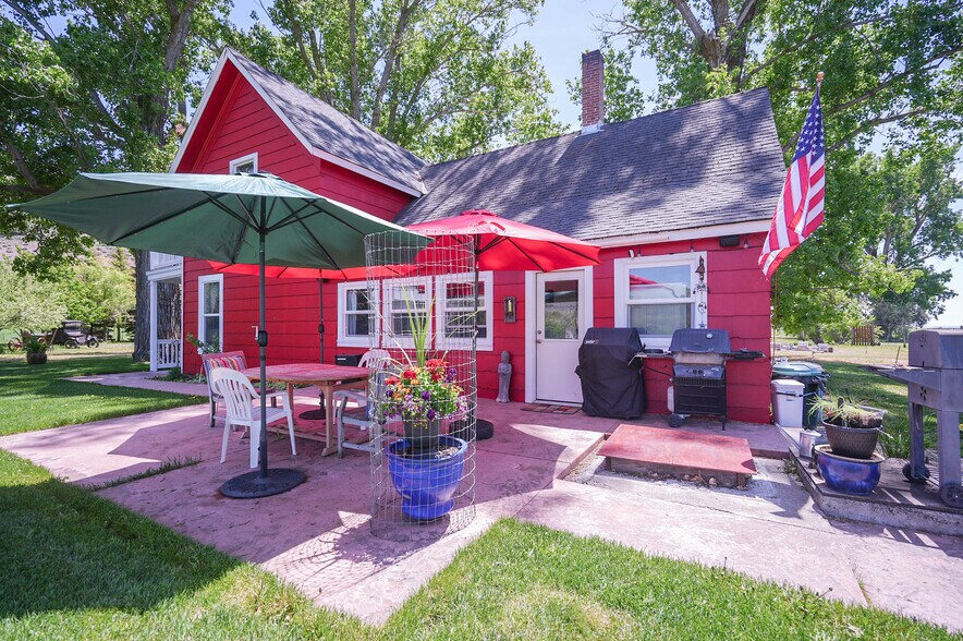 More Photos Of 15682 Highway 395, Lakeview Land For Sale