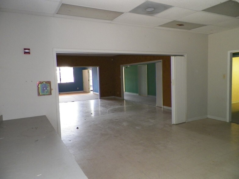 More Photos Of 2424 Old Sterlington Rd, Monroe Freestanding For Lease