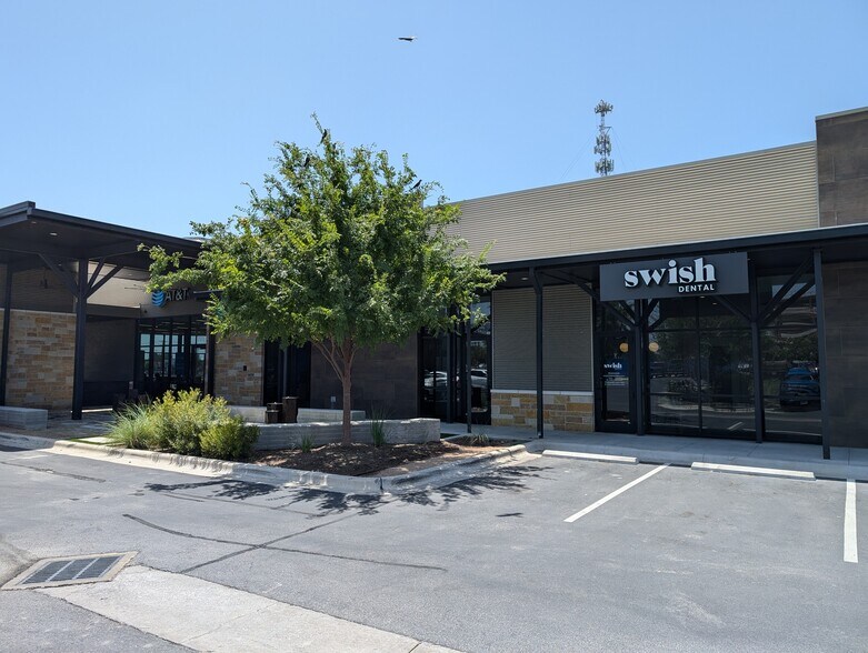 More Photos Of Highway 79, Hutto Unknown For Lease