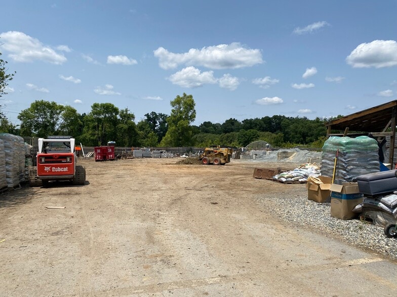 More Photos Of 5011 Olney Laytonsville Rd, Olney Land For Lease