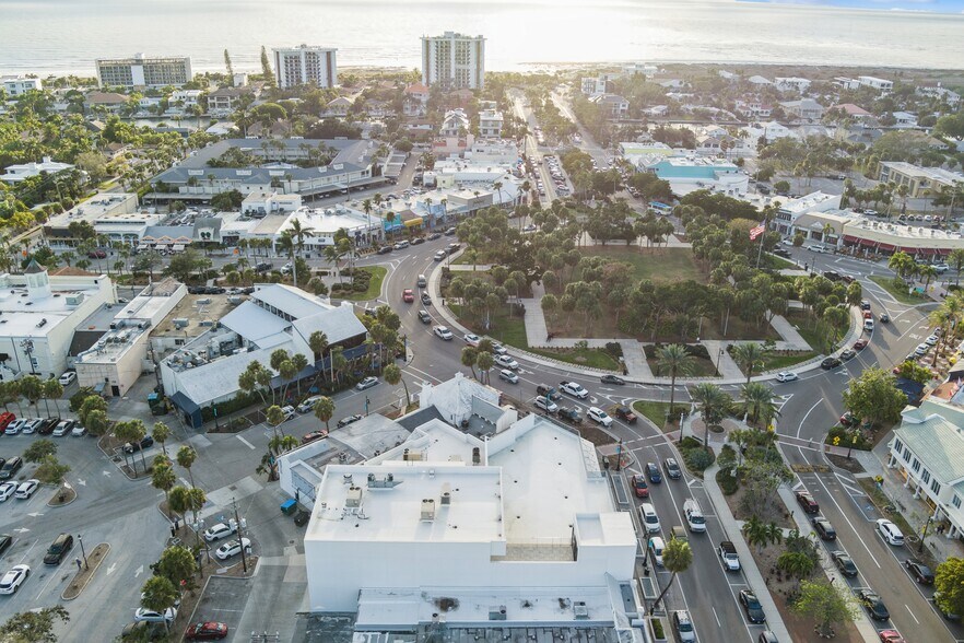 More Photos Of 462 John Ringling Blvd, Sarasota General Retail For Sale
