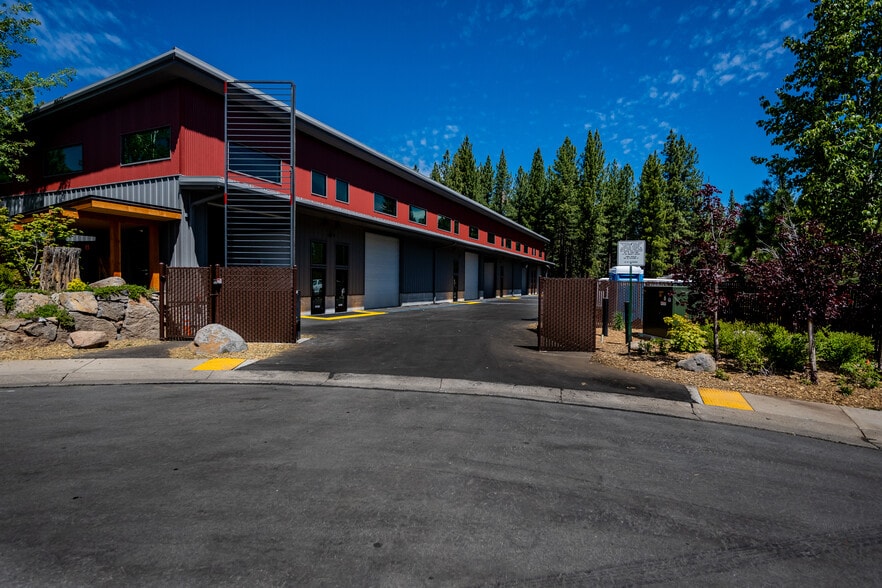 More Photos Of 10980 Crestwood, 10980 Industrial Way, Truckee Light Manufacturing For Lease