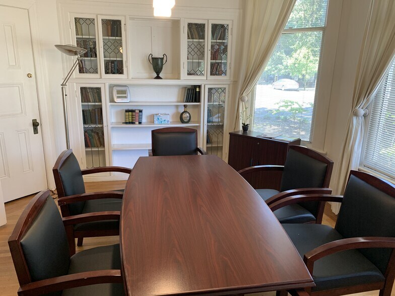 More Photos Of 725 College Ave, Santa Rosa Office For Sale