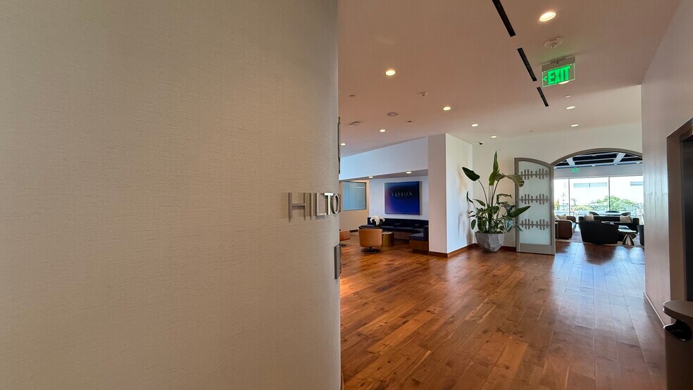 More Photos Of 243 N Canon Dr, Beverly Hills Office For Lease