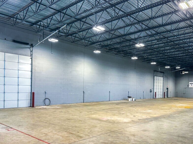 More Photos Of 15710 NE 65th St, Vancouver Warehouse For Lease