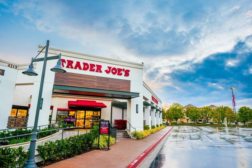 More Photos Of 4101-4255 Campus Dr, Irvine Unknown For Lease